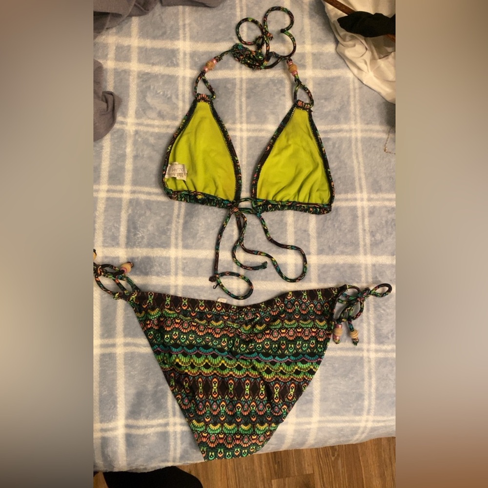 Kirra Multicolor Patterned Bikini - Picture 2 of 8